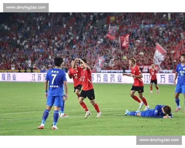 苏超单场观众破 4 万！昆山奥体见证江南德比，17 岁高中生 78 秒闪电破门梅开二度